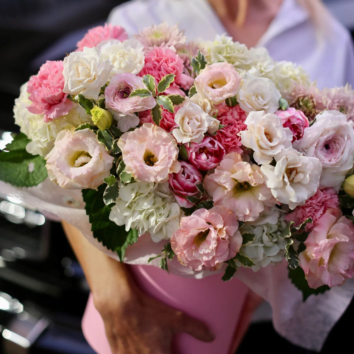 Pink box with mix flowers