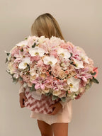 Blush Garden Luxury Flower Box – Roses, Hydrangea & Orchids