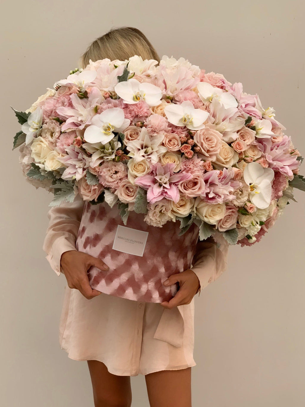 Blush Garden Luxury Flower Box – Roses, Hydrangea & Orchids