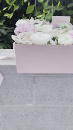 Gift box Flowers and macaroons