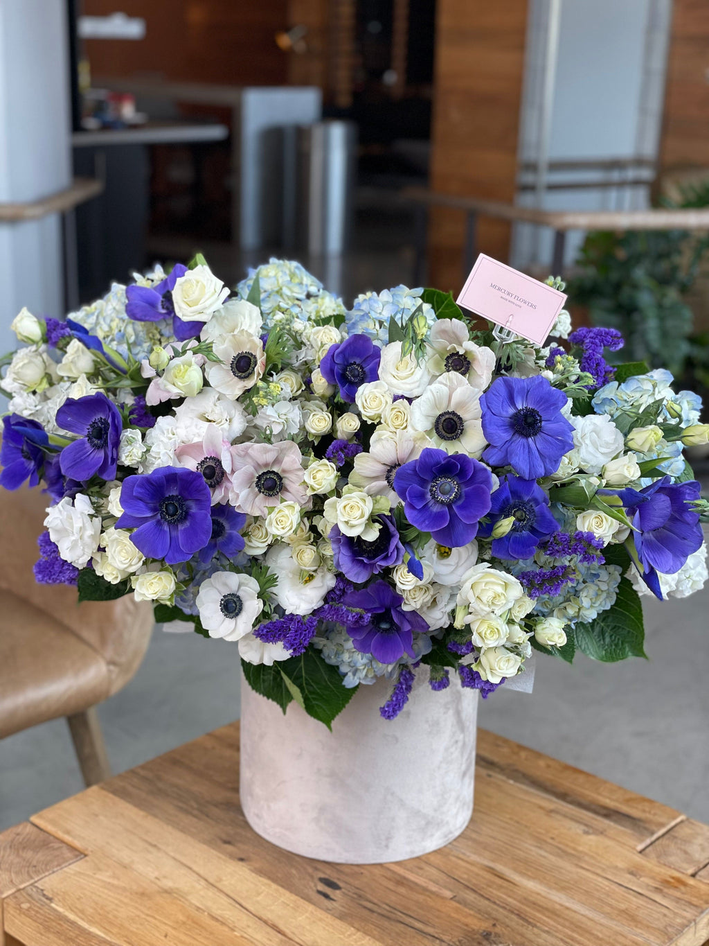 Grand box with anemones