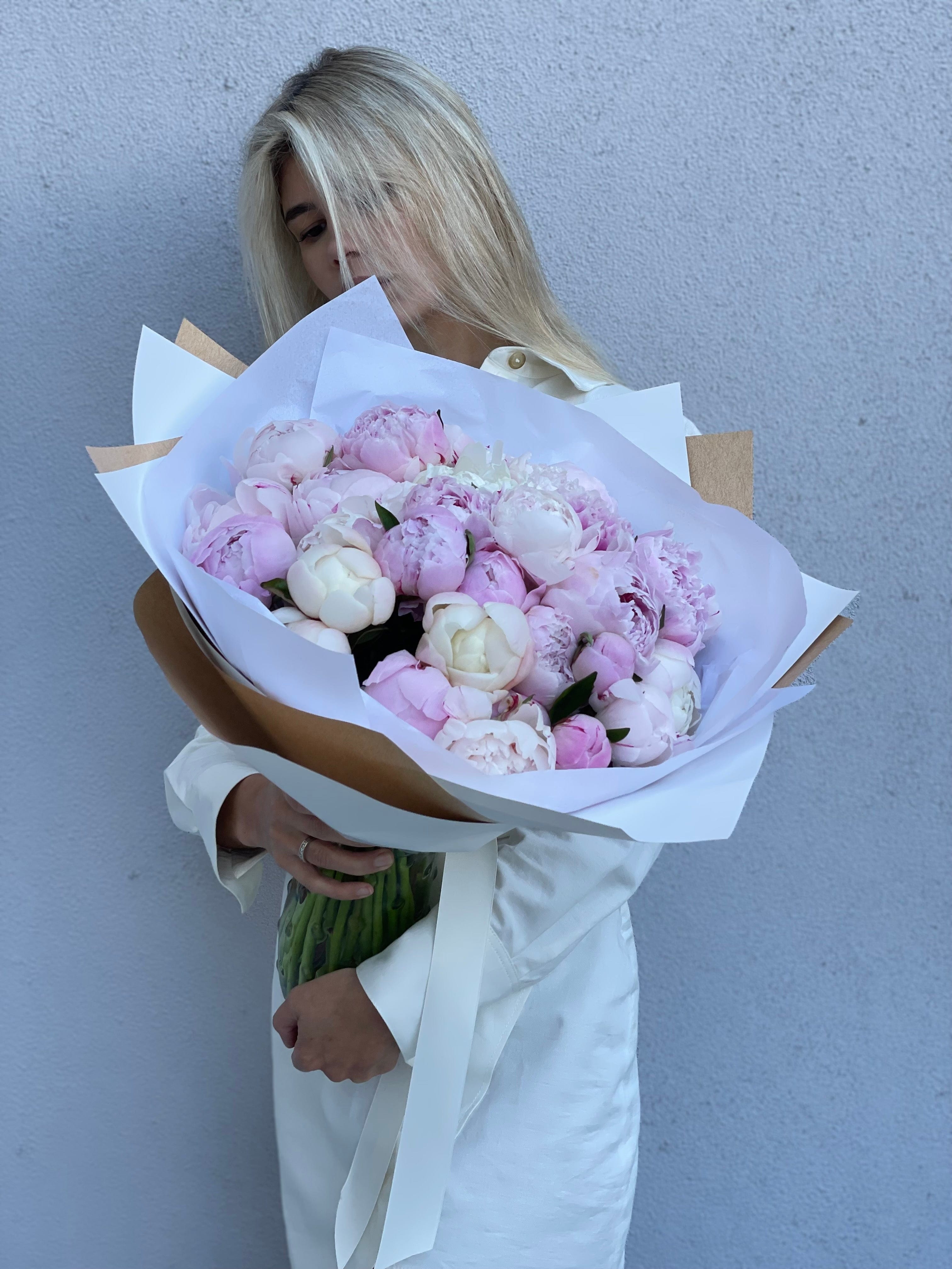 Ramo N.3 Peonías increíbles