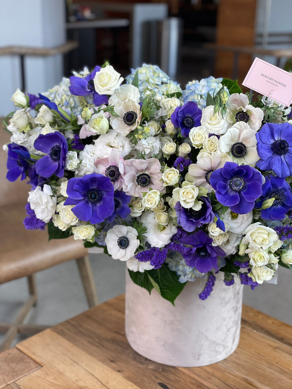 Grand box with anemones