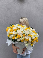 Sunshine Flower Box – Yellow & White Roses
