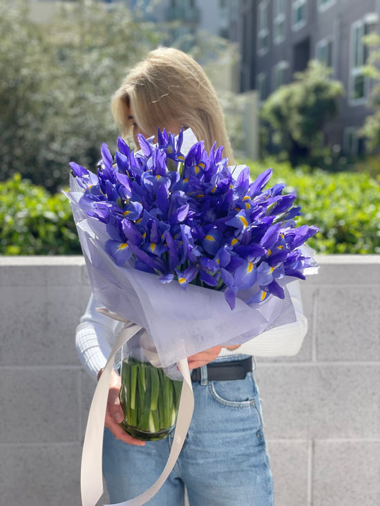 Bouquet of stunning irises